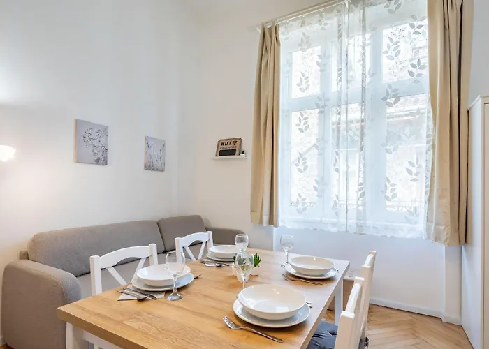 Very - Very Cozy - Quiet Sleep * Βουδαπέστη